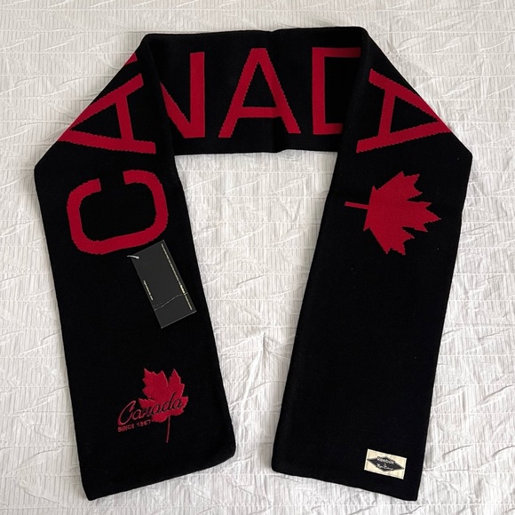 New Reebok Canada Scarf - Picture 1 of 3